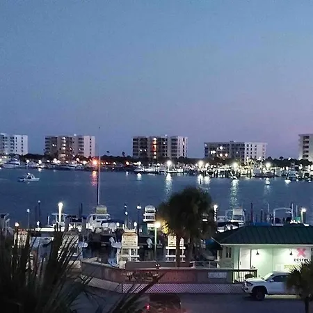 Villa Destin Harbor Getaway